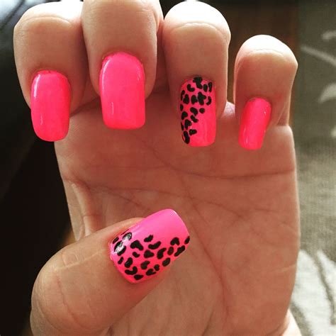 pink leopard nail designs.